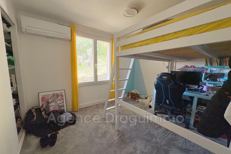 Maison - 185 m² - 8 pièces