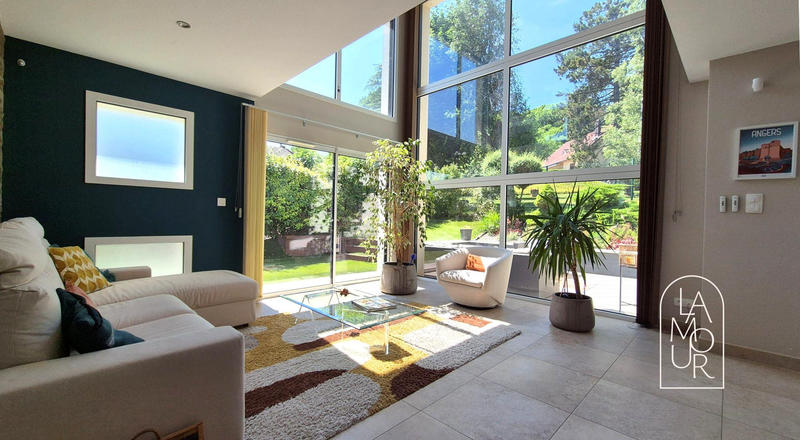 Maison contemporaine - 164 m² - 6 pièces