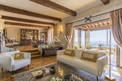 Villa - 240 m² - 7 pièces