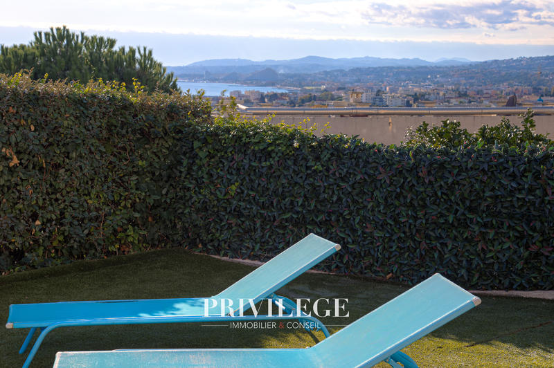 Appartement - 84 m² - 4 pièces