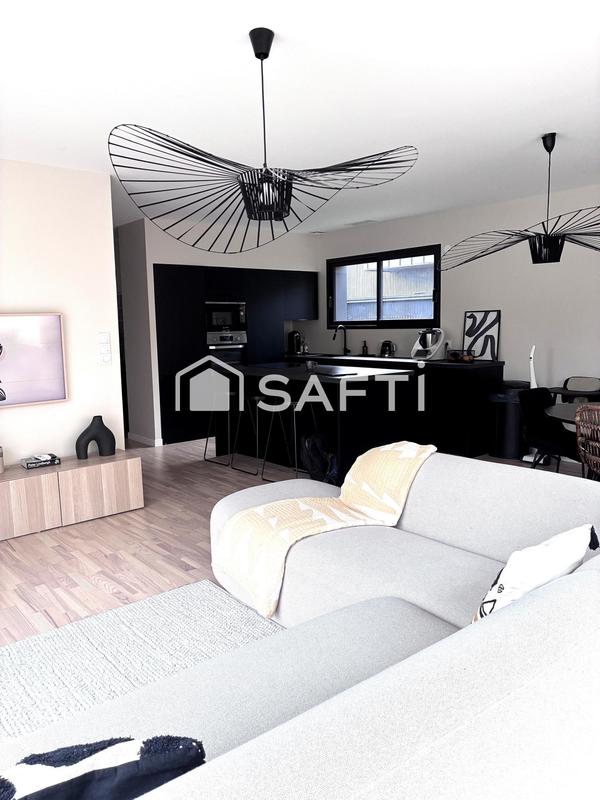 Maison - 120 m² - 5 pièces