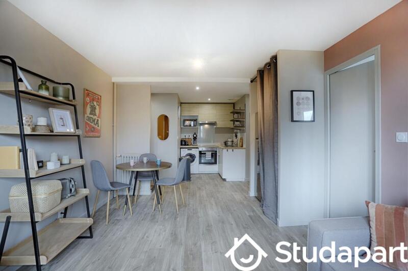 Chambre - 11 m² - 1 pièce