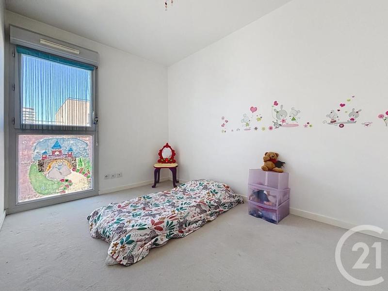 Appartement - 77 m² - 4 pièces