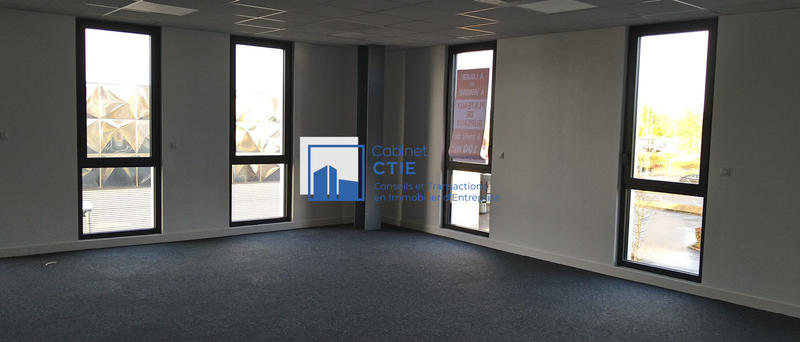 Bureau - 134 m²