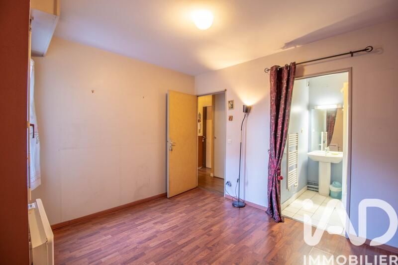 Appartement - 80 m² - 4 pièces