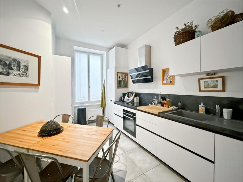 Appartement - 129 m² - 5 pièces