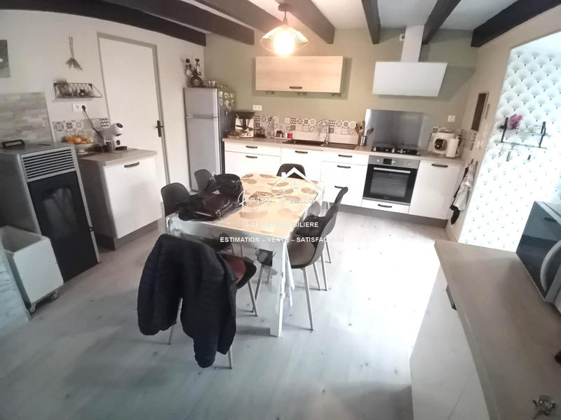 Maison ancienne - 85 m² - 3 pièces