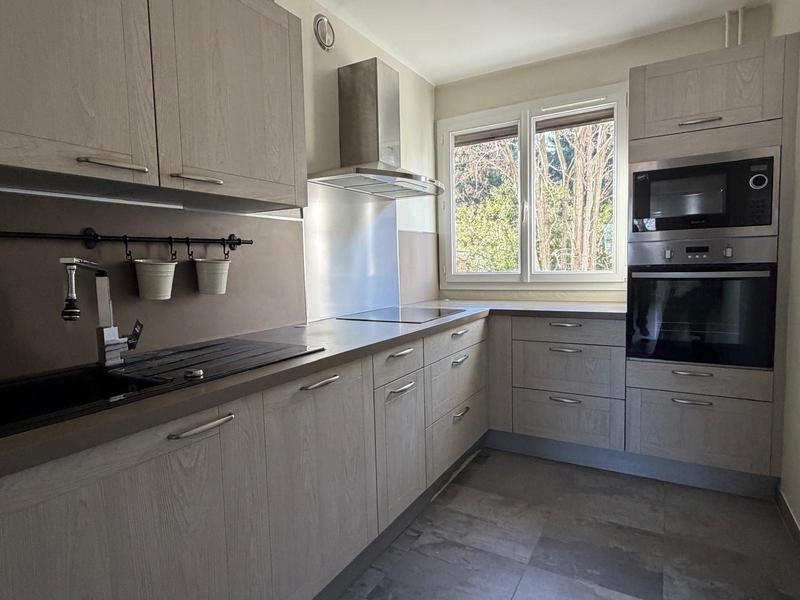 Appartement - 77 m² - 3 pièces