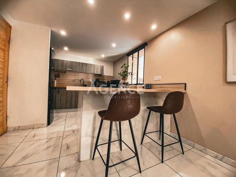 Maison - 104 m² - 4 pièces