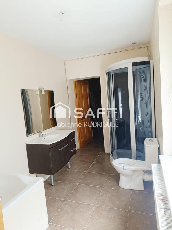 Maison - 150 m² - 9 pièces