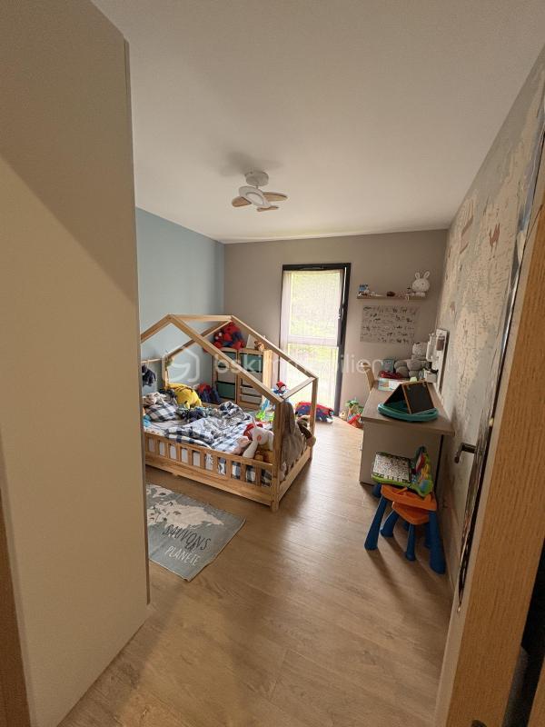 Pavillon - 180 m² - 8 pièces