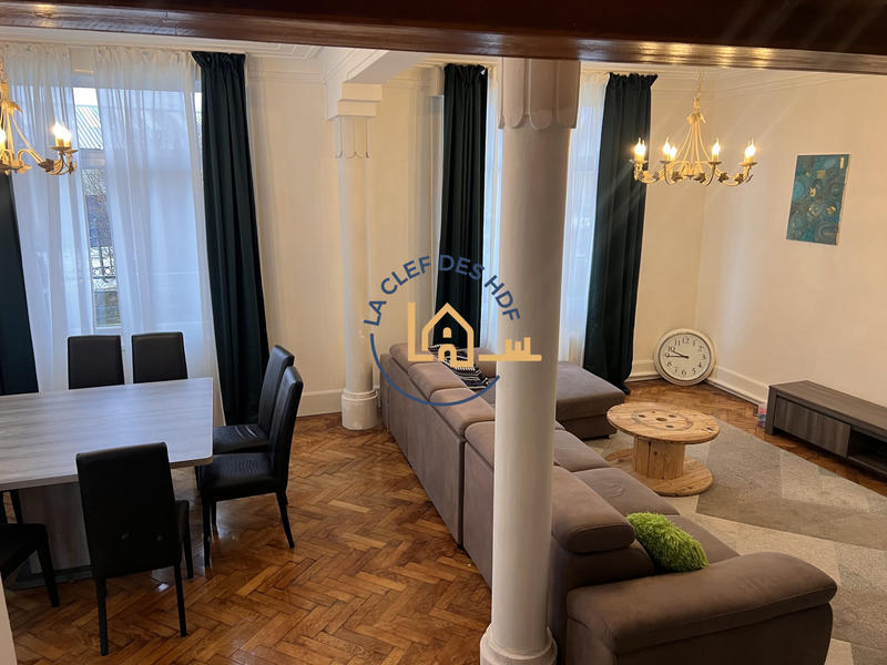 Maison - 180 m² - 6 pièces