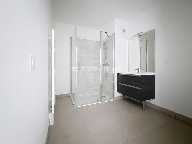 Appartement - 81 m² - 4 pièces