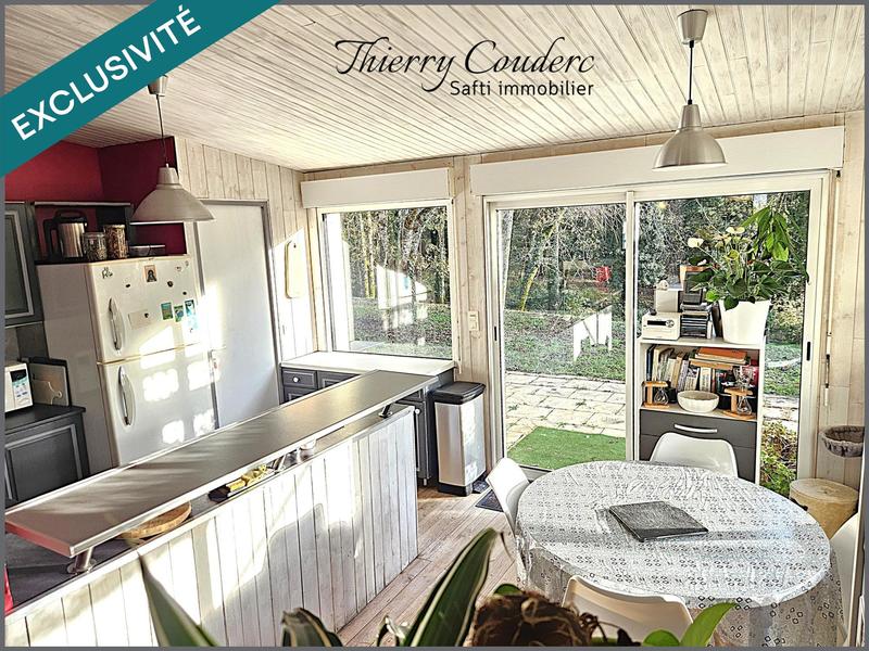 Maison - 208 m² - 8 pièces