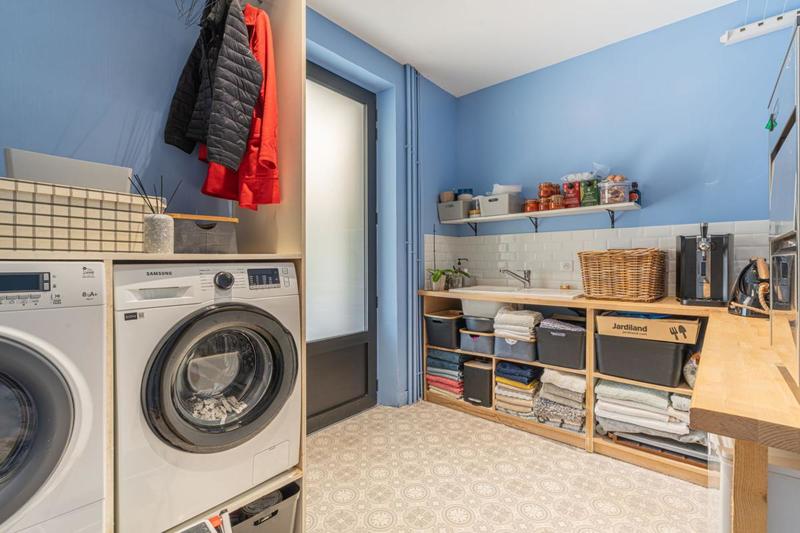 Maison - 271 m² - 8 pièces