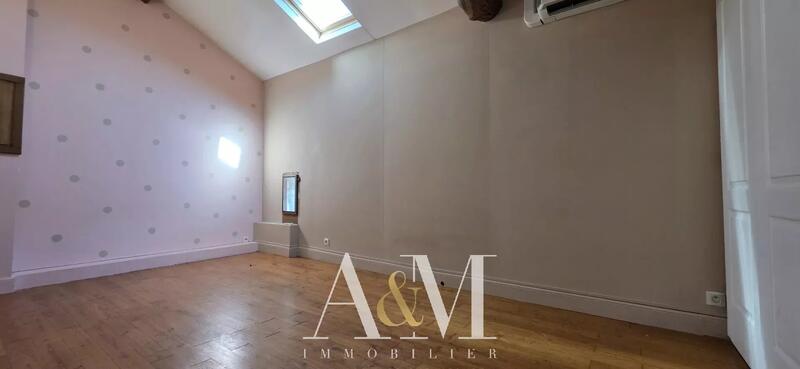 Maison - 162 m² - 5 pièces