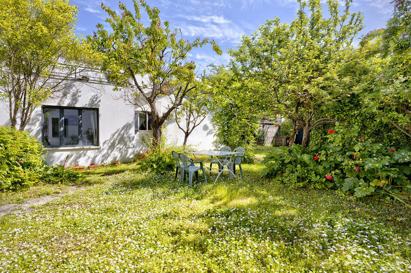 Propriété - 305 m² - 7 pièces