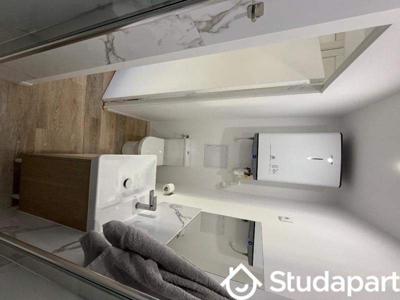 Chambre - 12 m² - 1 pièce