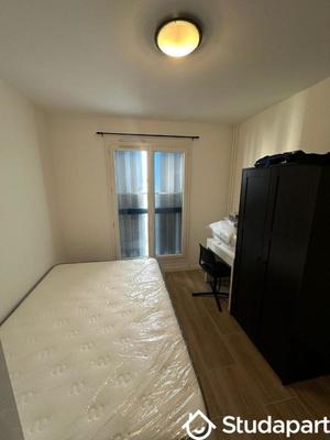 Chambre - 11 m² - 1 pièce