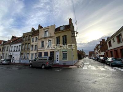 Immeuble - 100 m² - 5 pièces