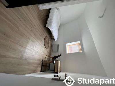 Chambre - 12 m² - 1 pièce