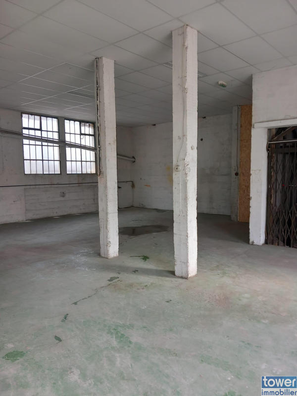 Entrepôt - 160 m²