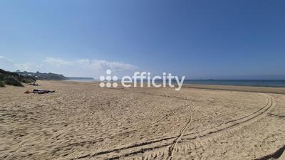 Maison - 310 m² - 13 pièces