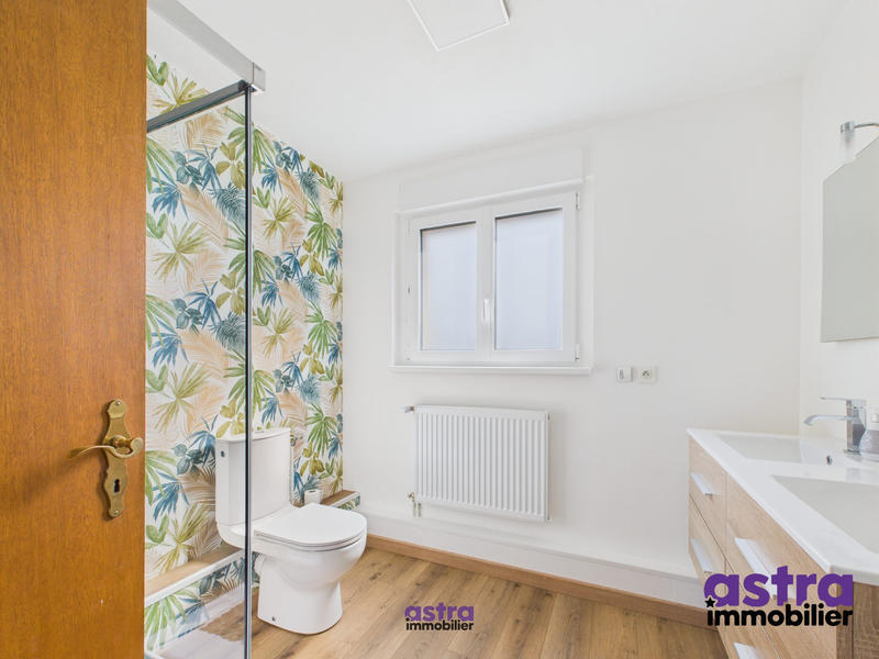 Maison - 152 m² - 6 pièces