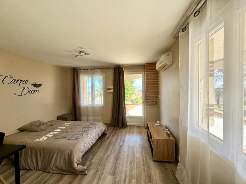 Corps de ferme - 293 m² - 12 pièces