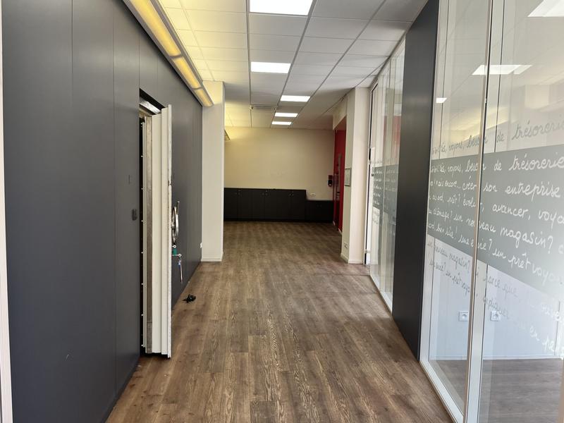 Local commercial - 190 m²