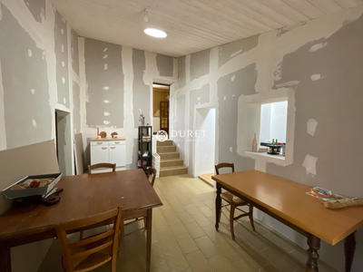 Maison - 95 m² - 3 pièces