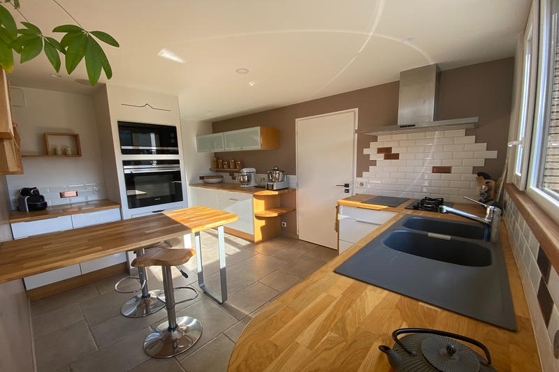 Propriété - 130 m² - 7 pièces