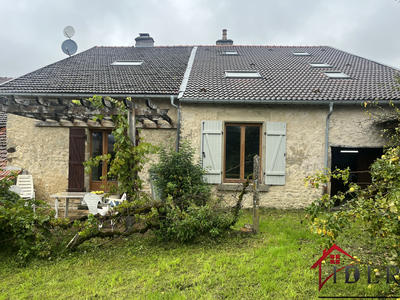 Maison - 255 m² - 7 pièces