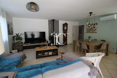 Maison - 103 m² - 4 pièces