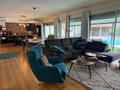 Maison - 160 m² - 6 pièces