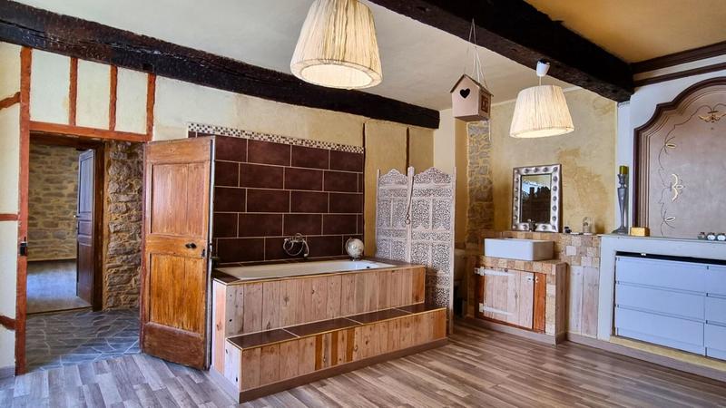 Maison - 155 m² - 4 pièces