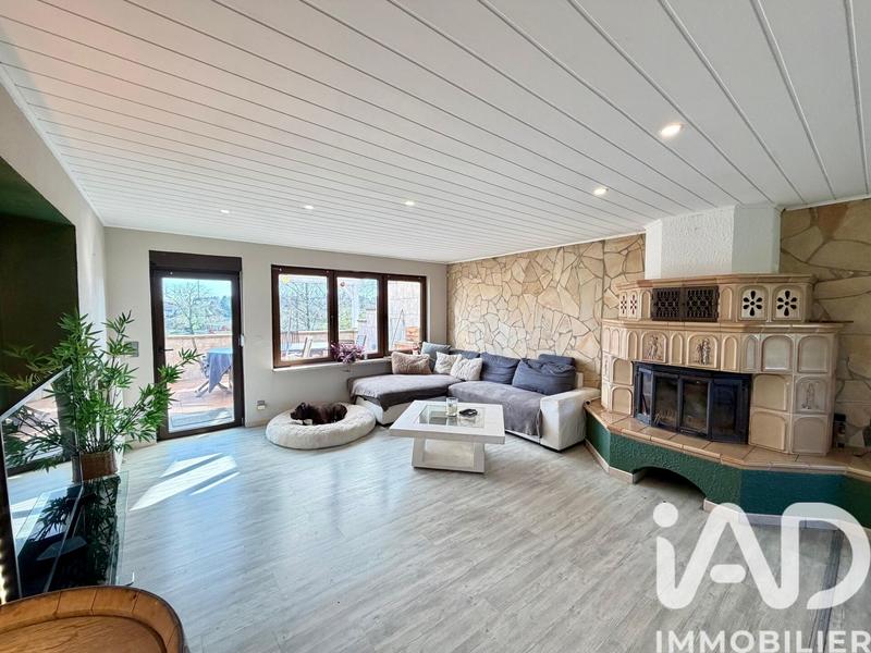 Maison - 182 m² - 8 pièces