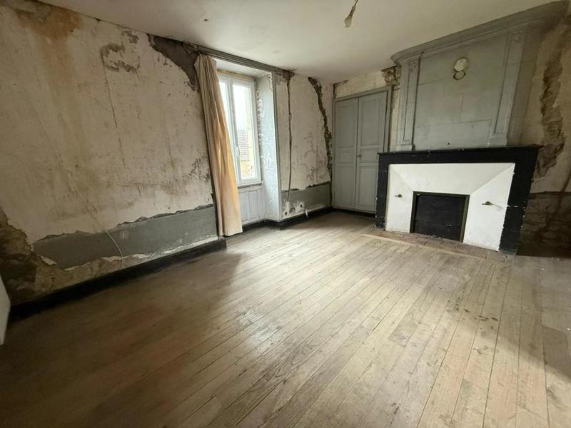 Maison - 184 m² - 9 pièces