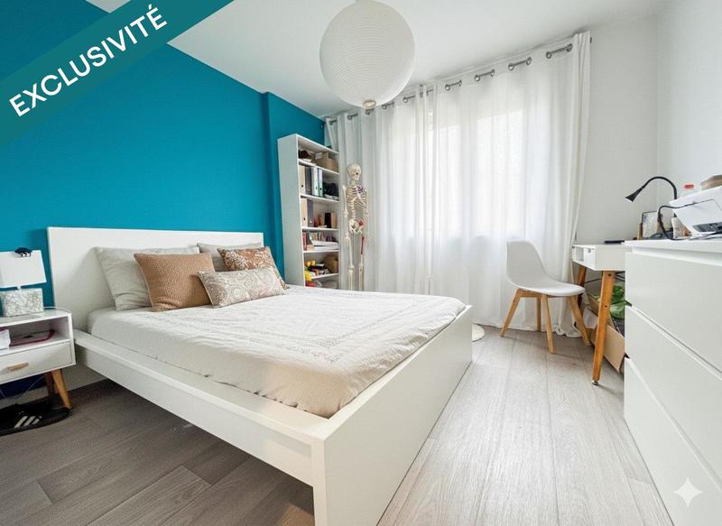 Appartement - 80 m² - 4 pièces