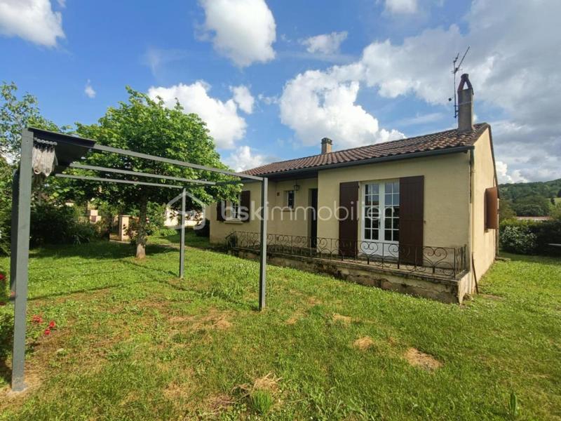 Maison traditionnelle - 92 m² - 4 pièces