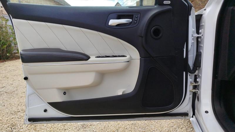 Dodge Charger 5.7 V8 377 Srt