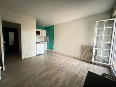 Studio - 24 m² - 1 pièce