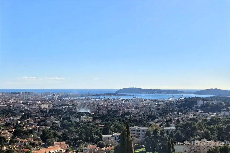 Maison traditionnelle - 101 m² - 4 pièces