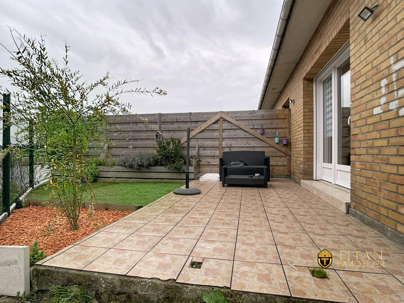 Maison - 95 m² - 5 pièces