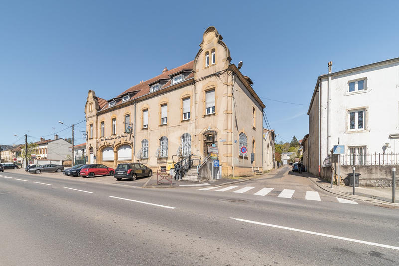 Local d'activités - 194 m² - 6 pièces