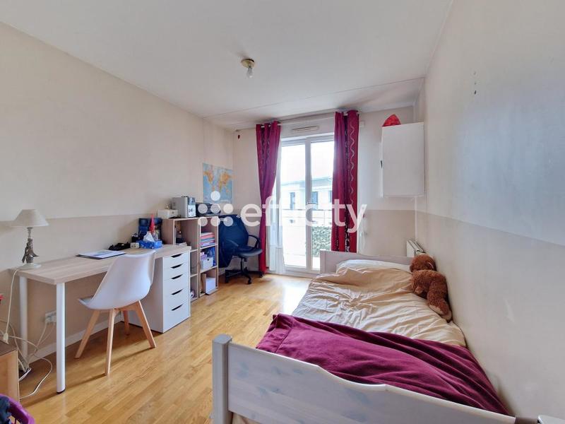 Appartement - 94 m² - 4 pièces