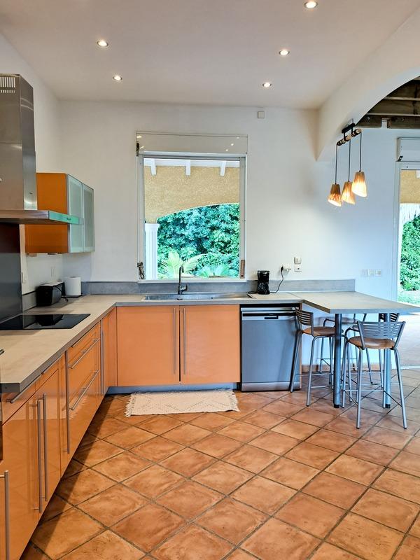 Maison - 188 m² - 6 pièces