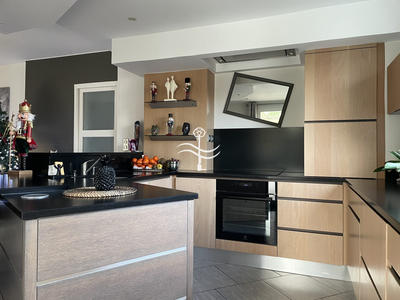 Maison - 165 m² - 7 pièces