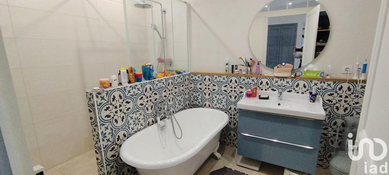 Maison - 205 m² - 9 pièces