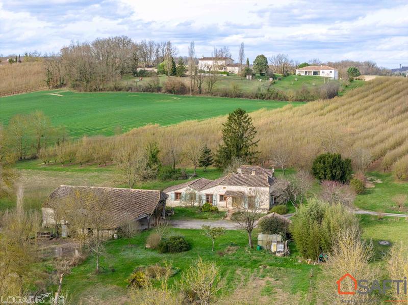 Maison - 157 m² - 6 pièces